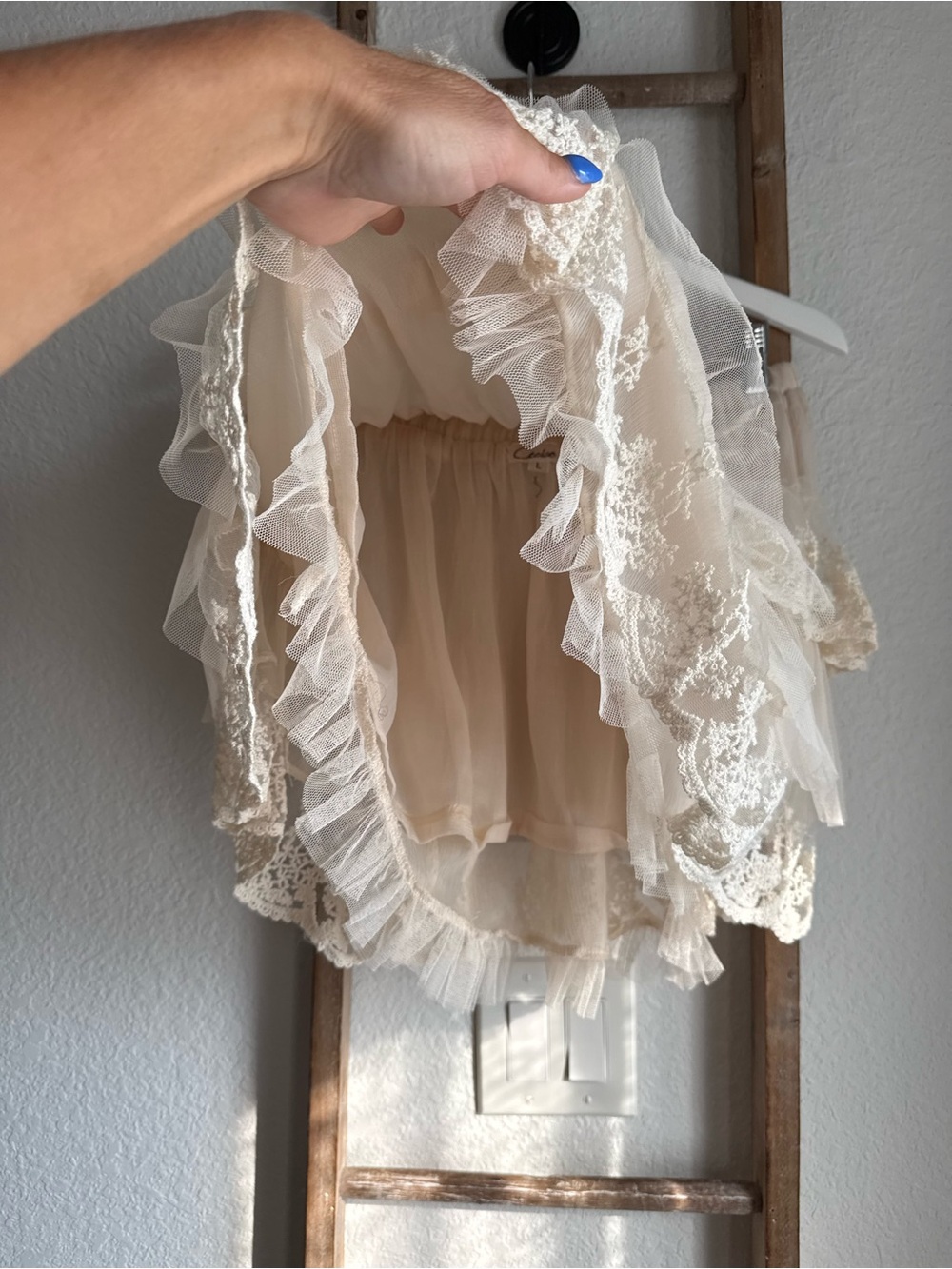 Cecico Ivory Boho Lace Pull On Skirt sz: Large - Picture 3 of 6